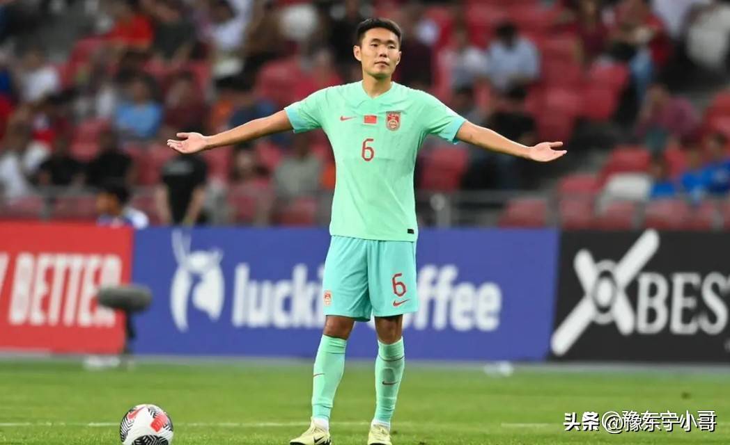 国内足球聚焦球队备战，战术研究备受关注