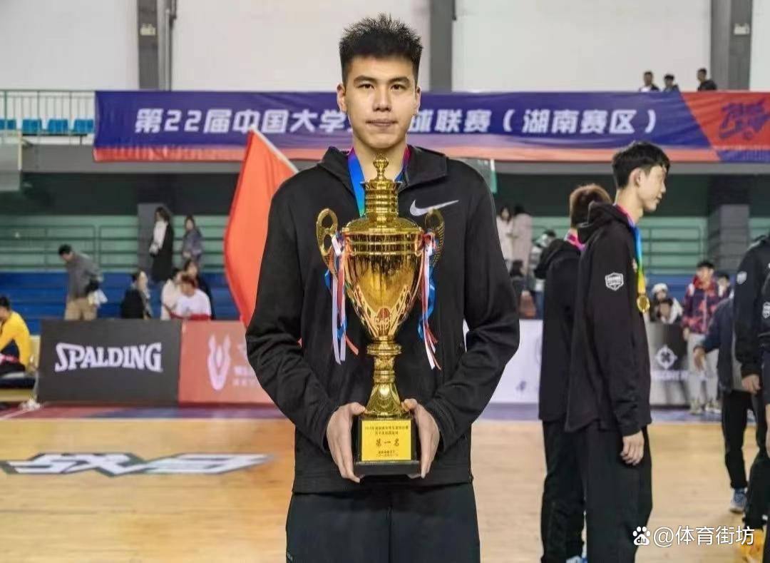 关于深圳&福建旧将！NBL俱乐部湖北文旅官方：赵义明正式加盟球队的信息