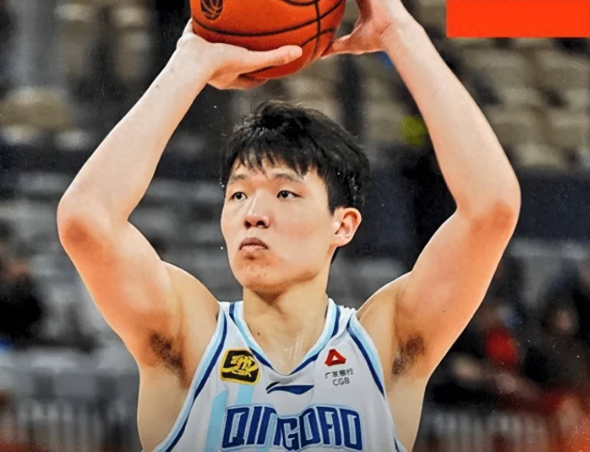 杨瀚森谈首秀最满意一点直言比赛节奏快喘不上气的简单介绍