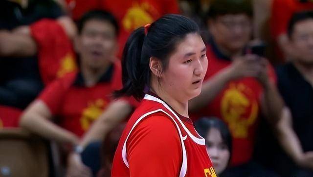 无解！张子宇10分钟砍12分“双塔”组合轮番制霸内线